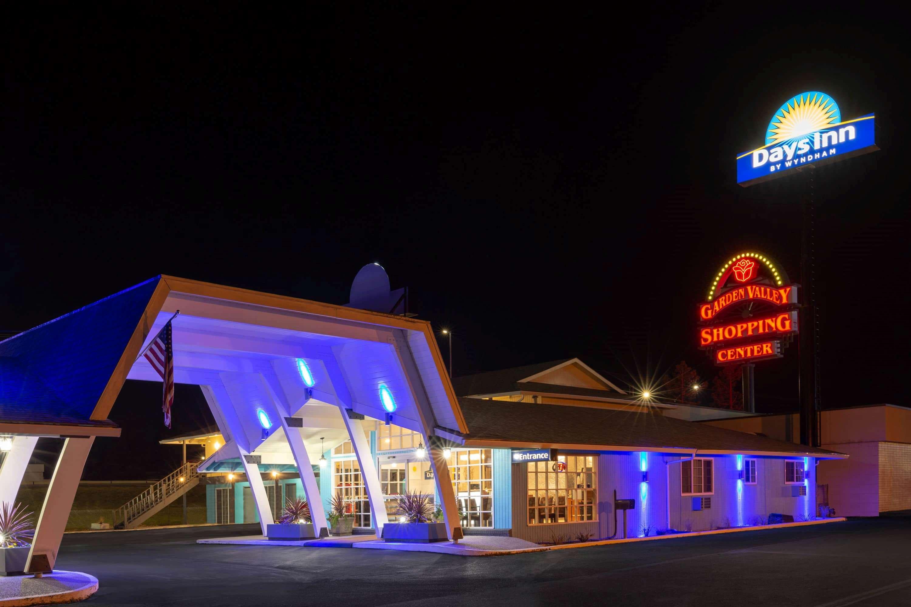 Rosewood Inn & Suites Роузбърг Екстериор снимка